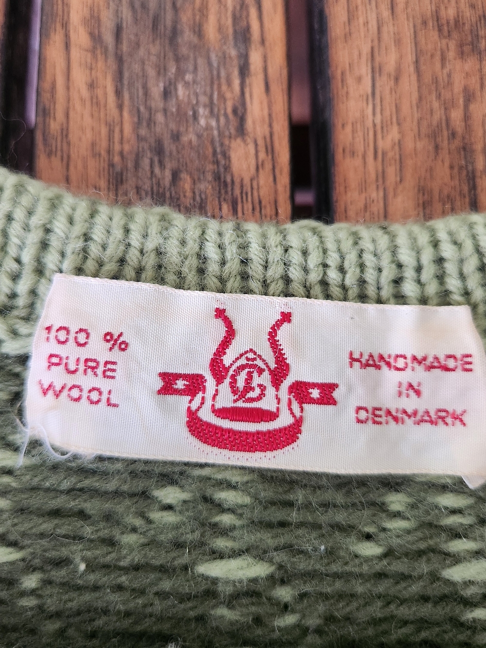 Vintage Handmade in Denmark 100% Pure Wool Green Floral Fair Isle Yoke Sweater - Picture 4 of 8